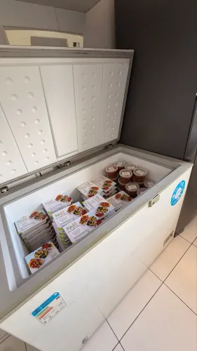 ? FREEZER HORIZONTAL MIDEA - 295 LITROS