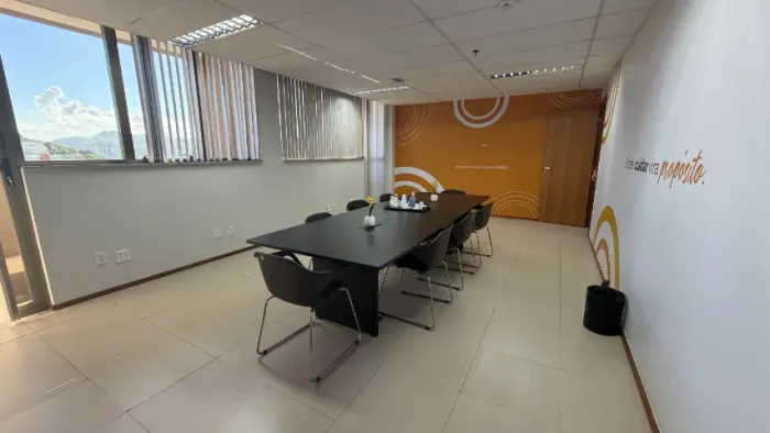 Sala comercial para locação na Enseada do Suá com 187 m²