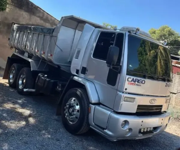 Ford cargo 2428E 2011 Caçamba