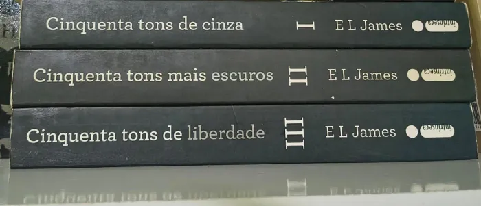 Livros da Trilogia cinquenta tons de cinza