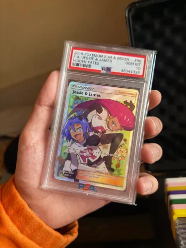 Carta Pokémon graduada Jessie James psa 10