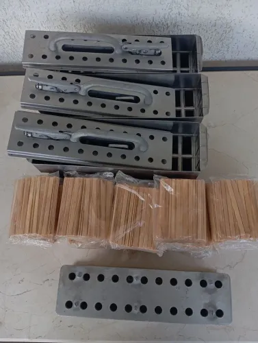 Kit 3 formas de picolé com extrator , alinhador de palitos+ 3mil palitos