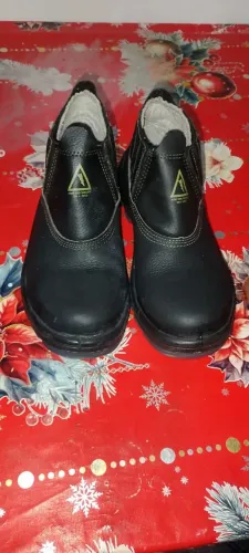 Bota bico de aço