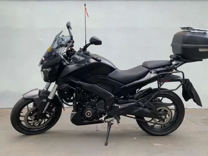 BAJAJ DOMINAR 400