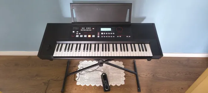 Teclado Roland E-X50