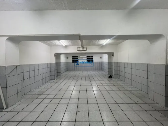 Prédio Comercial no bairro Horto REF: 123464