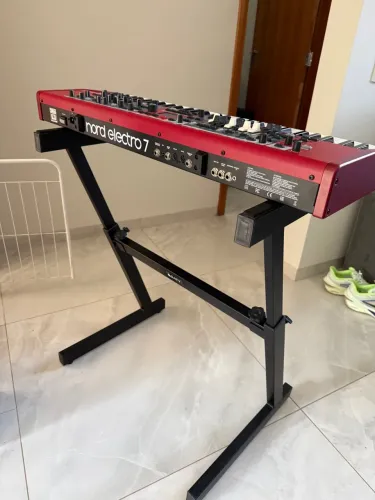 Suporte de teclado Z