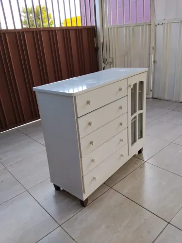 Cômoda branca 5 gavetas 