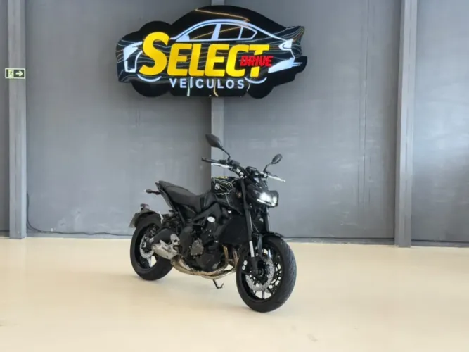 Yamaha Mt-09 tracer 2023