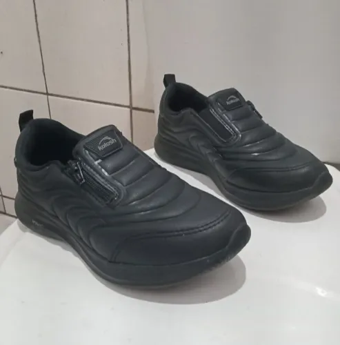 Tenis Kolosh Numero 34 Nunca ou pouco usado/ Perfeito