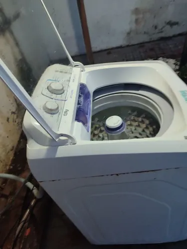 Vendo máquina de lavar, automática,bom estado de uso ,Eletrolux 16 kg