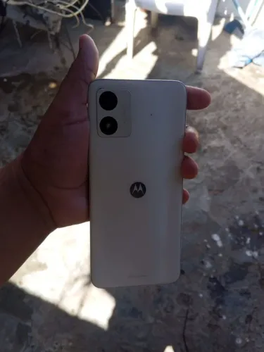 Celular moto e13 64gb