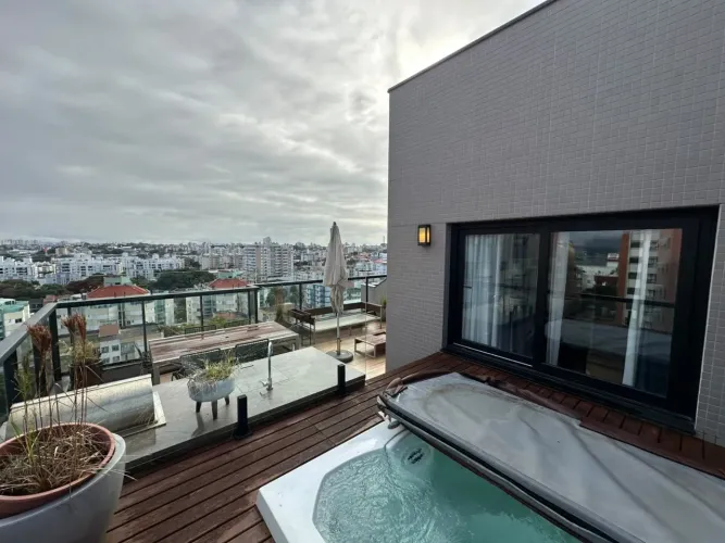 Cobertura Duplex para Locação em Florianópolis, Bom Abrigo, 2 dormitórios, 2 banheiros, 2 