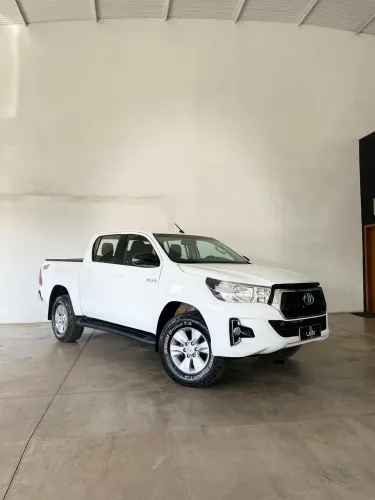 Toyota Hilux CD SR 4X4 2.8 TDI Diesel Aut. 2020