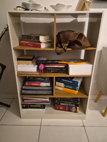 Vendo estante para livros