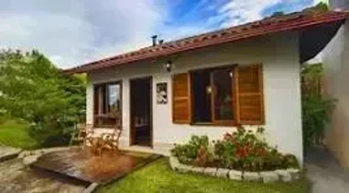 Lote + Casa + Piscina no Condomínio  Construa Sem Dor de Cabeça!