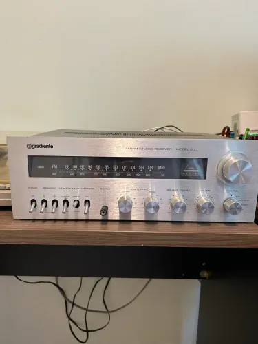 Receiver Gradiente model 900