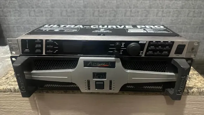 vende se amplificado e Ultra Curve