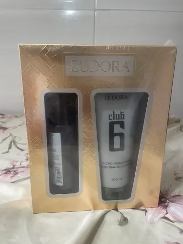 Eudora Kit club 6 presente - Body spray e hidratante corporal