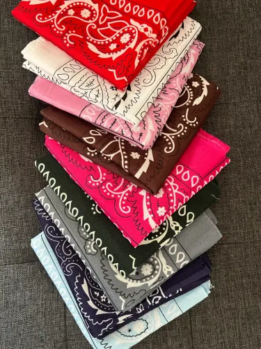 kit 9 bandanas lenço estampado paisley cores variadas