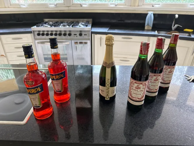 Kit com bebidas importadas, ideal para bar, eventos