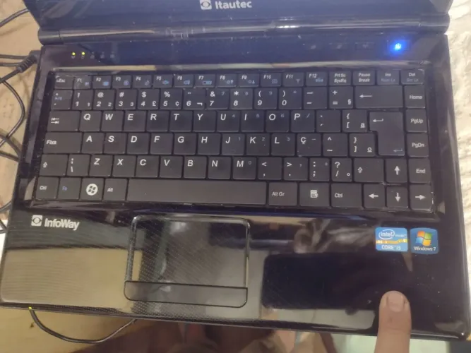 Notebook i3 4ram ITAUTEC