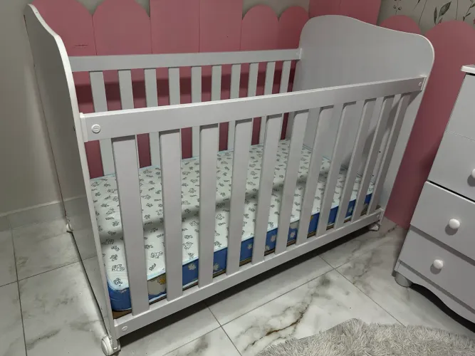 Berço com colchão