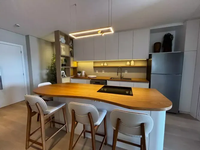 Apartamento à venda, 3 quartos, 1 suíte, 2 vagas, Kobrasol - São José/SC