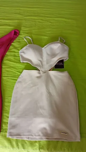 Vestido novo na intiqueta