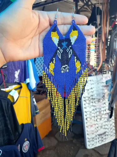Brinco de miçangas
