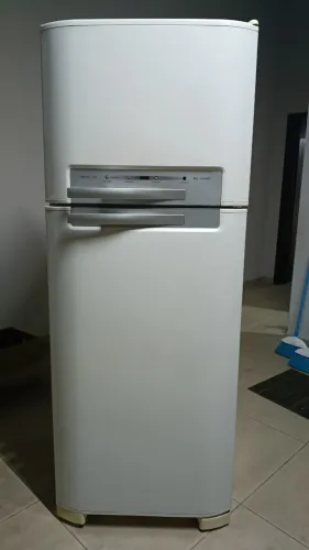 Geladeira Electrolux DF46