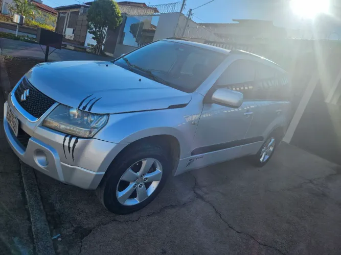 Suzuki Grand Vitara 2.0 16V 4x2/4x4 5P Aut. 2011