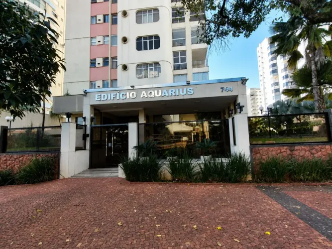 Apartamento Padrão 4 Quartos (2 Suítes) 360m² em Setor Oeste - Goiânia