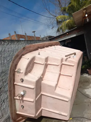 Piscina ,mede :C-4.0 L-2.30 F-1.30