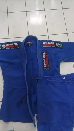 KIMONO JIU-JITSU BRASIL COMBAT