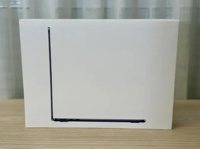 MacBook Air M5 16/512gb
