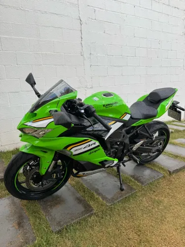 KAWASAKI ZX4R 2026
