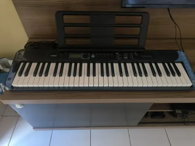 Teclado musical Casio S300