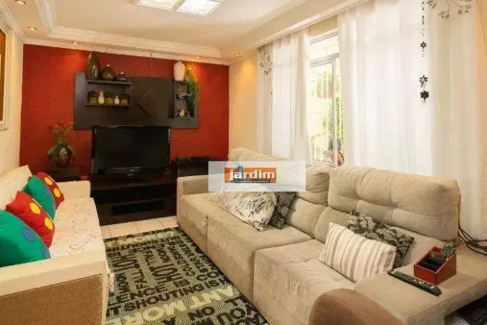 Casa com 3 dormitórios à venda, 210 m² por R$ 685.000,00 - Vila Jerusalém - São Bernardo d