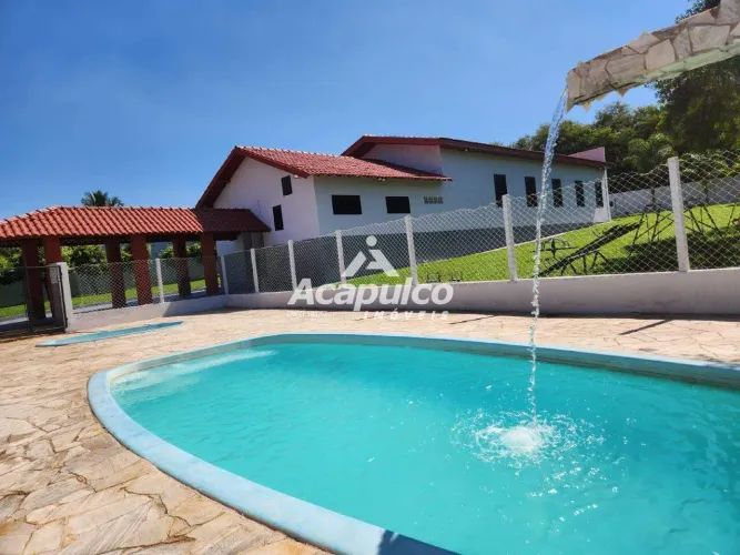 Chácara á venda com 02 quartos no Chácaras Novo México em Limeira/SP.