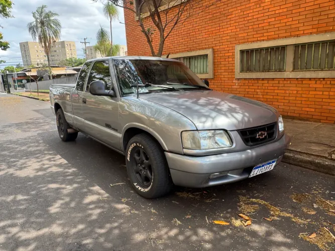 Chevrolet S10 Pick-up Luxe 4.3 V6 CE 1997