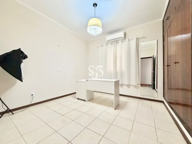 Oportunidade Única: Sala Comercial para Locação na Vila Nova Valinhos-SP Ideal para Profis