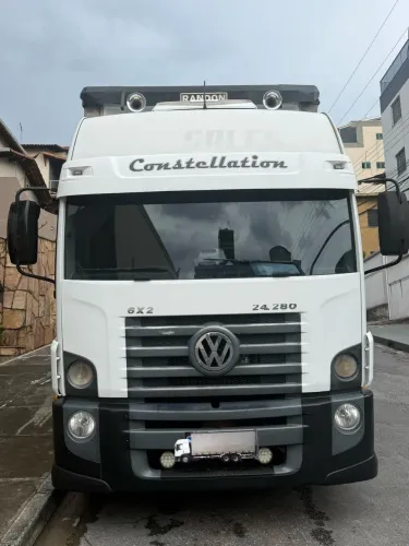 VW Constellation 24280 Bau Sider
