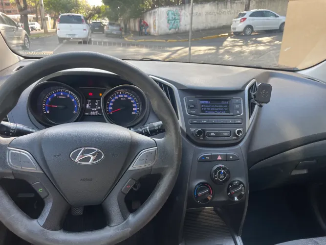 Hyundai HB20 Unique 1.0 Flex 12V Mec. 2019