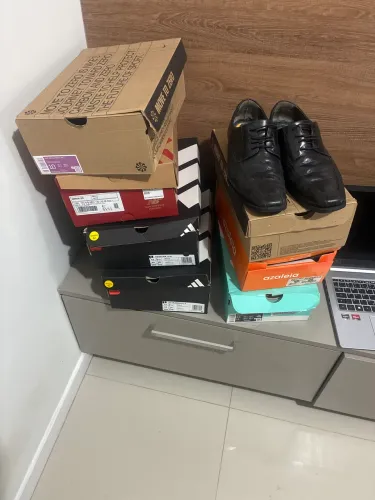 Doação tênis e sapatos
