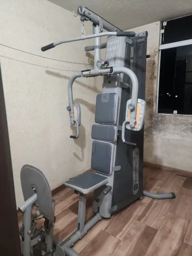 Maquina musculação  Doméstica  com 90 kilos de carga