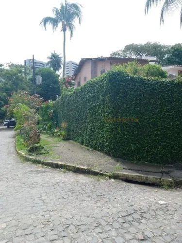 Casa com 248m² no Poço da Panela!
