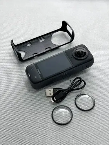 Insta360 X4 câmera 360° 8K com acessórios