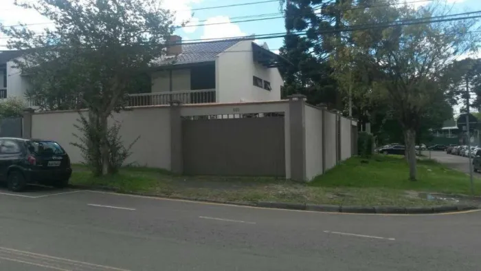 Sobrado para alugar, 169 m² por R$ 4.806,91/mês - Tarumã - Curitiba/PR
