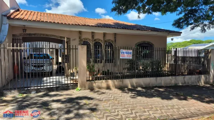 Casa a venda no bairro Zona 05 - Maringá/PR